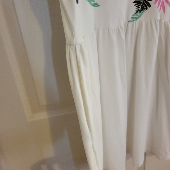 5/$20 Forever 21 white fit and flare floral print skater mini dress 8 - Picture 7 of 10
